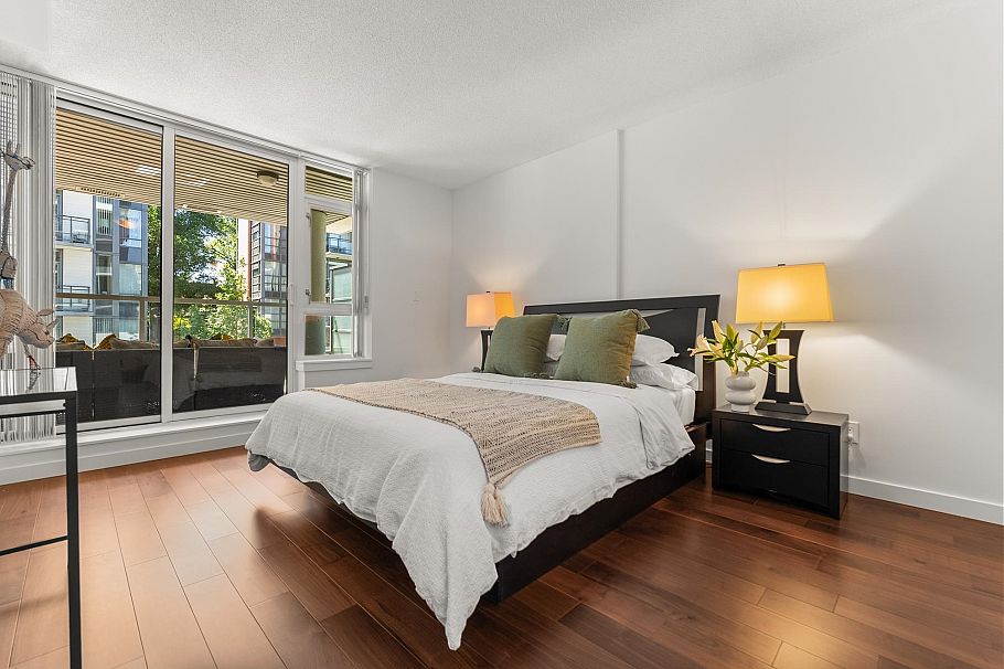 302 2507 Maple Street Vancouver, BC - 26