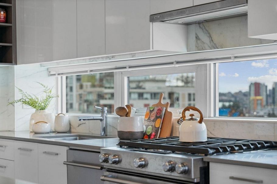 231 E Pender Street Vancouver, BC - 34