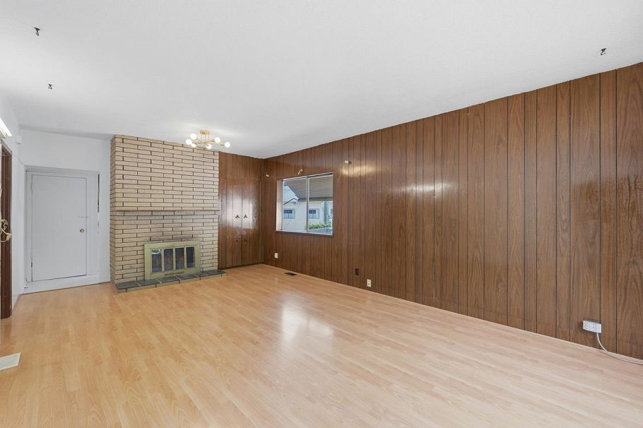 1016 E 18th Avenue Vancouver, BC - 5