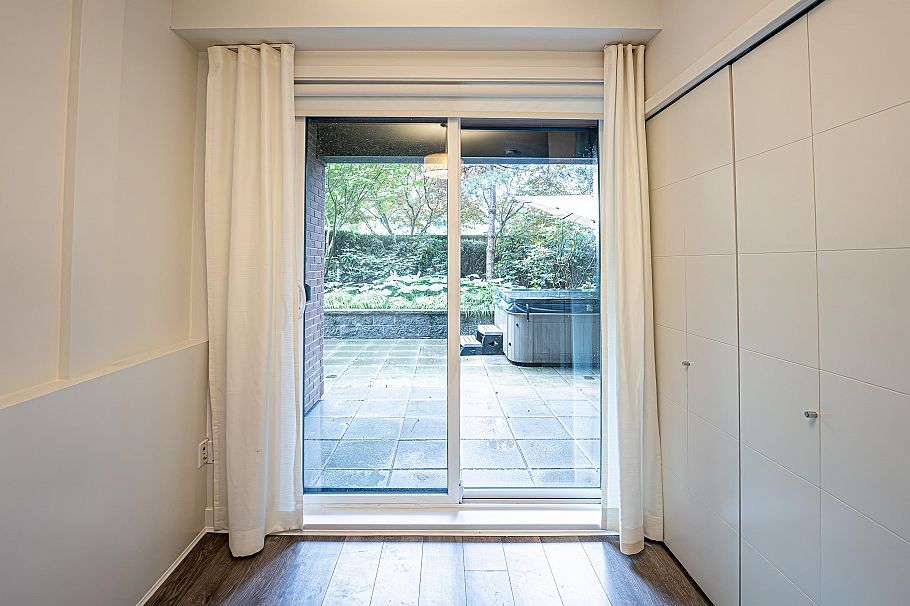 105 733 W 3rd Street North Vancouver, BC - 14