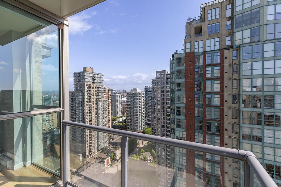 2505 928 Richards Street Vancouver, BC - 23