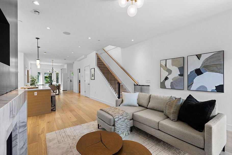 2518 W 3rd Avenue Vancouver, BC - 11