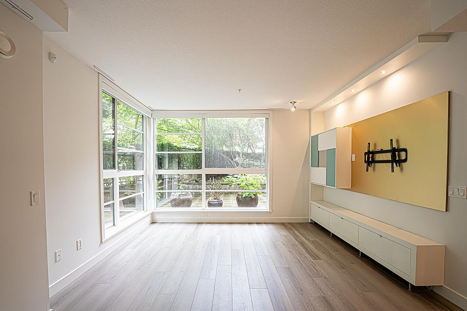 105 733 W 3rd Street North Vancouver, BC - 6