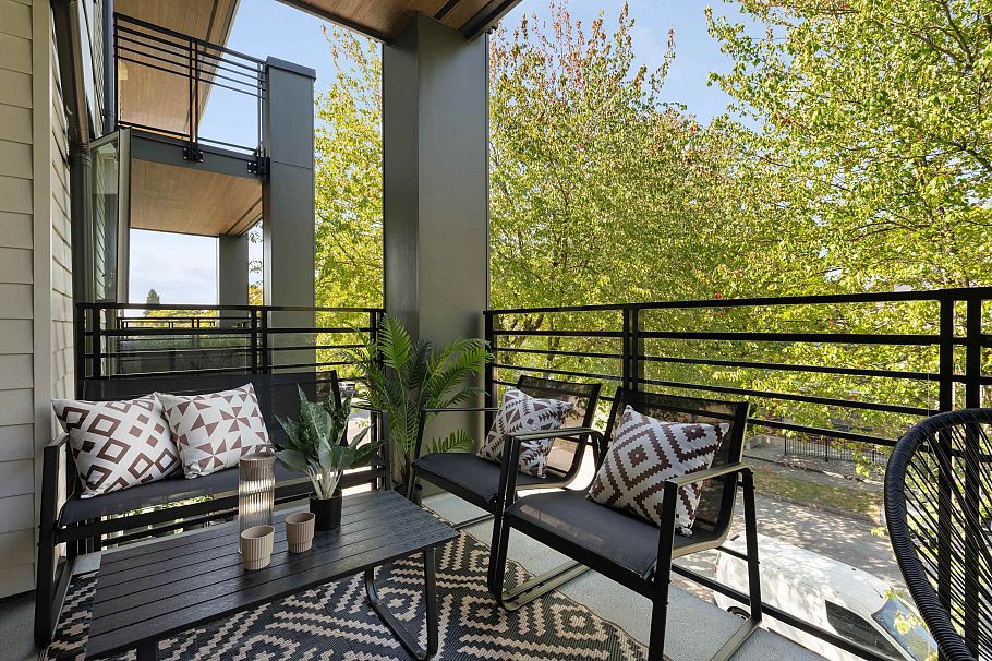 306 2450 Garden Drive Vancouver, BC - 16