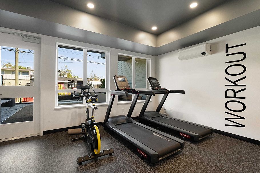 306 2450 Garden Drive Vancouver, BC - 36