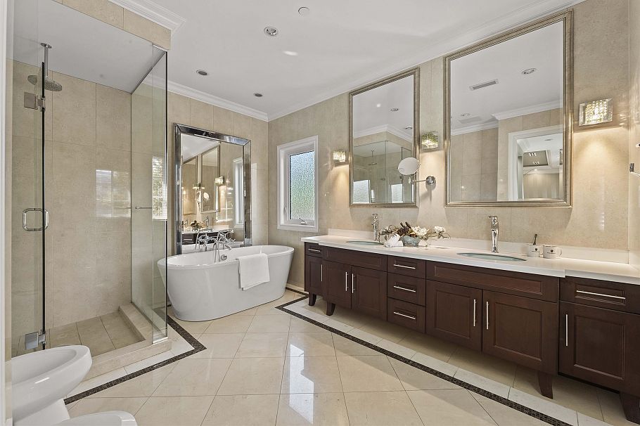 4333 Townley Street Vancouver, BC - 26