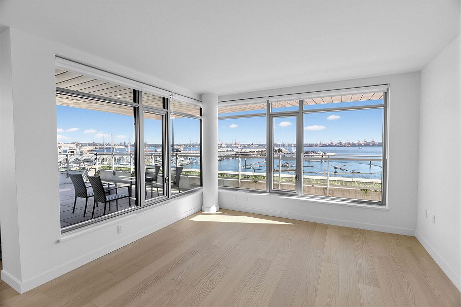 308 785 Harbour Way North Vancouver, BC - 10