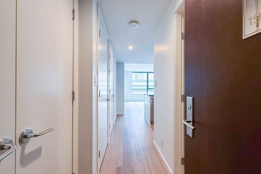 1904 788 RICHARDS STREET, Vancouver BC V6B 3A4 Vancouver, BC - 3