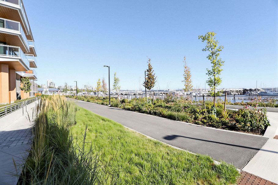 308 785 Harbour Way North Vancouver, BC - 36