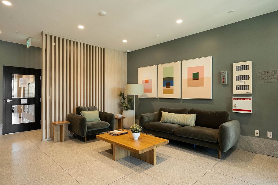 306 2450 Garden Drive Vancouver, BC - 39