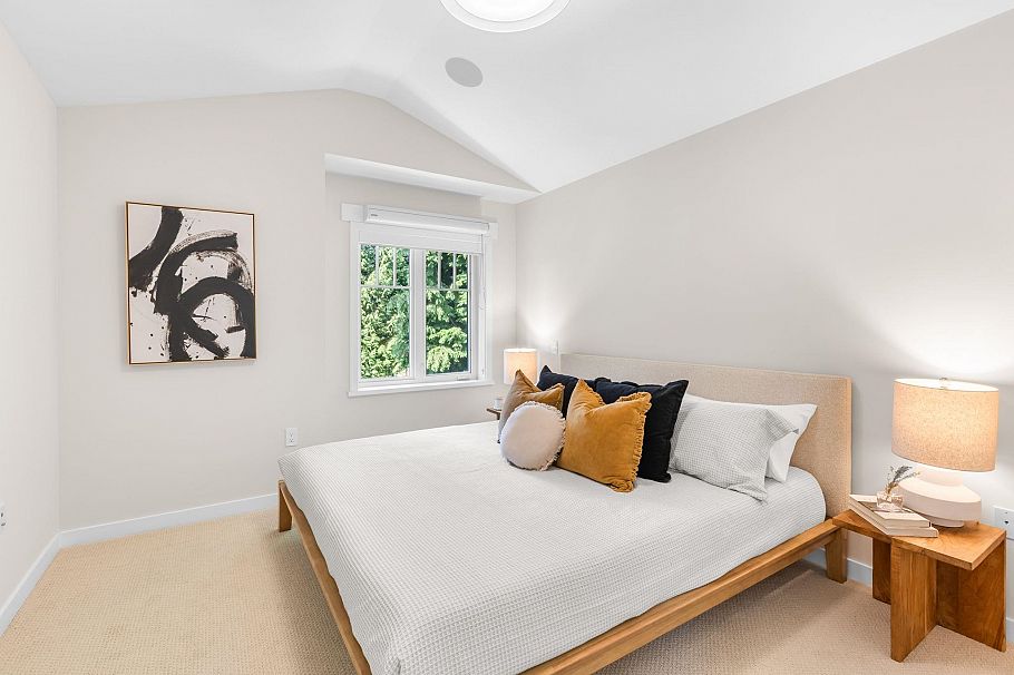 2518 W 3rd Avenue Vancouver, BC - 17