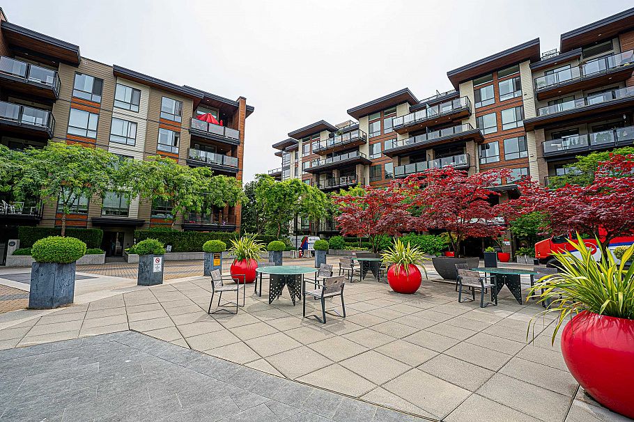 105 733 W 3rd Street North Vancouver, BC - 1