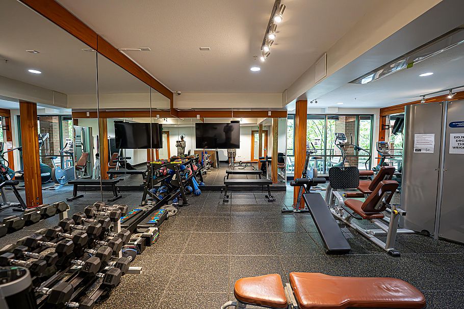 105 733 W 3rd Street North Vancouver, BC - 28