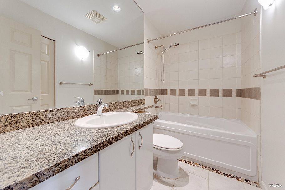 319 580 Raven Woods Drive North Vancouver, BC - 23