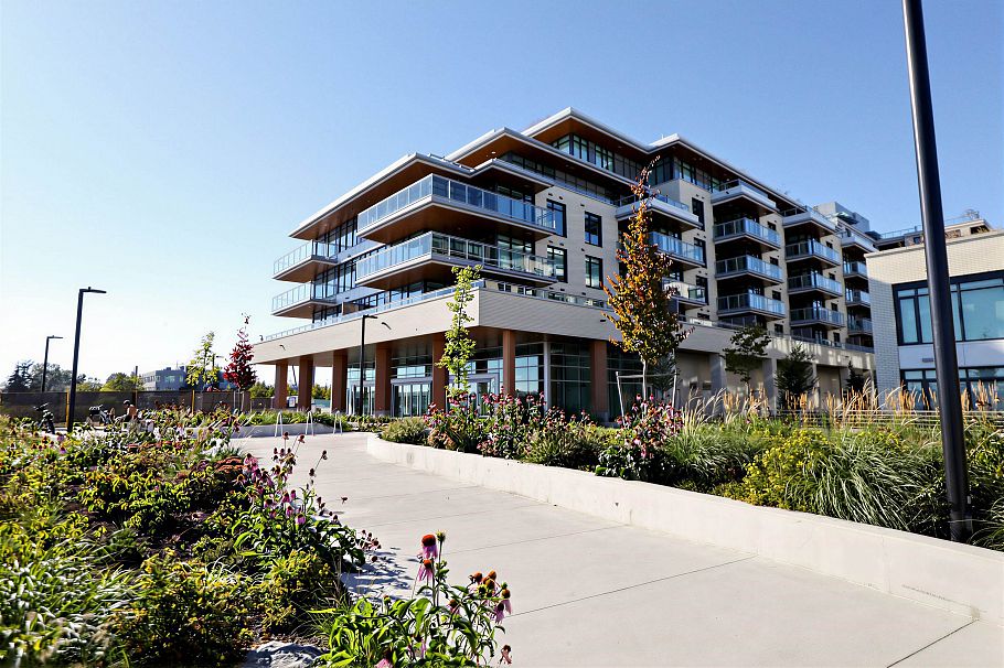 308 785 Harbour Way North Vancouver, BC - 35