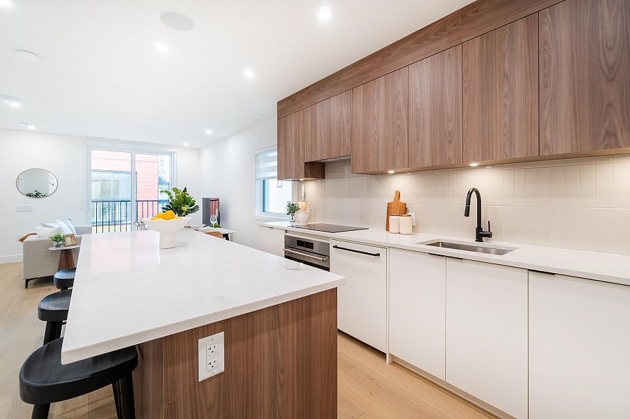 104 1550 E 3rd Avenue Vancouver, BC - 12