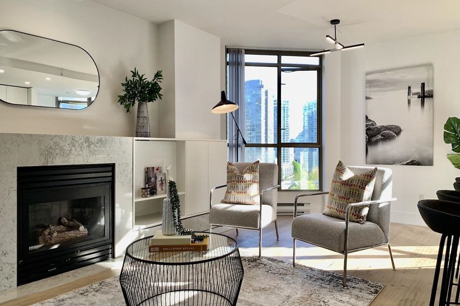 1003 867 Hamilton Street Vancouver, BC - 1