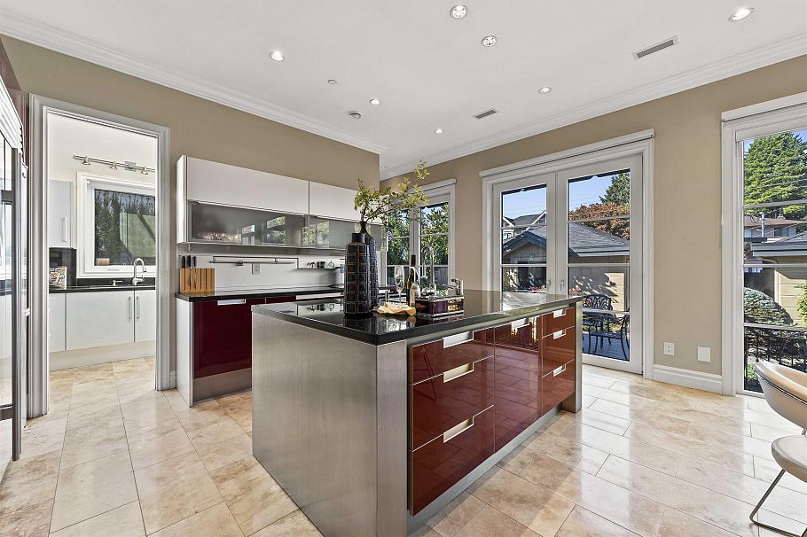 4333 Townley Street Vancouver, BC - 11