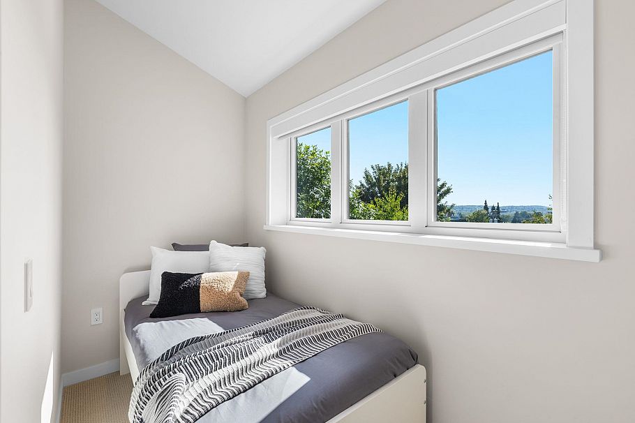 2518 W 3rd Avenue Vancouver, BC - 21