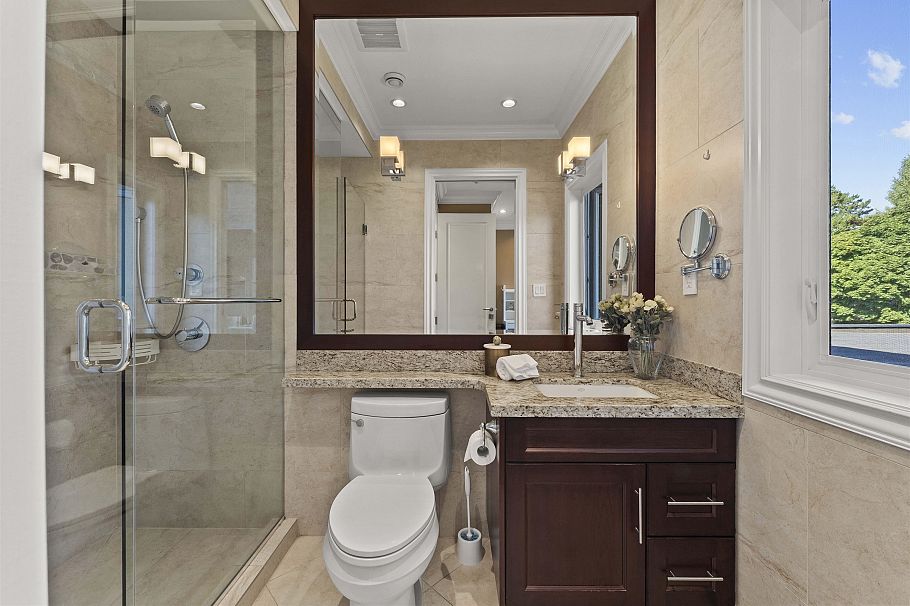 4333 Townley Street Vancouver, BC - 28