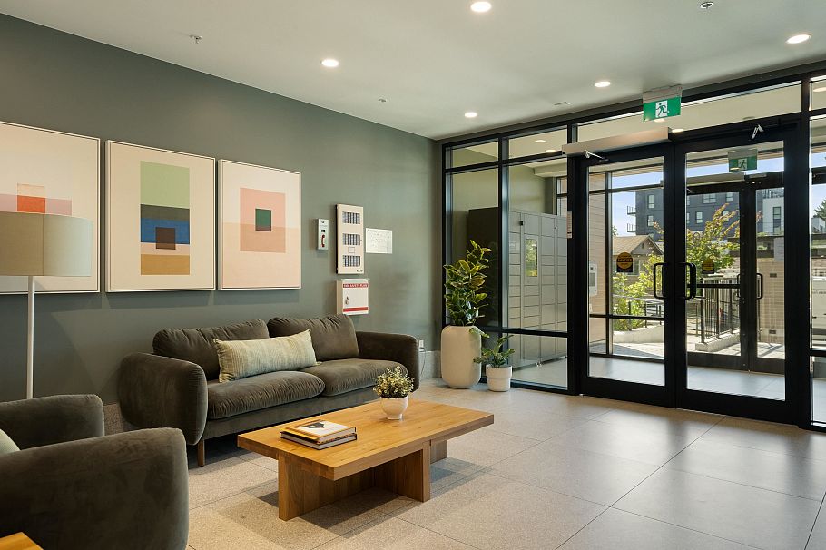 306 2450 Garden Drive Vancouver, BC - 38