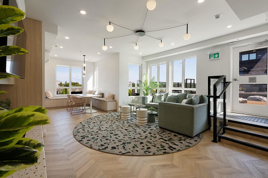 306 2450 Garden Drive Vancouver, BC - 34