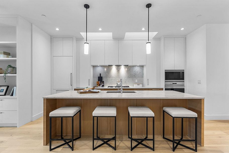 2518 W 3rd Avenue Vancouver, BC - 14