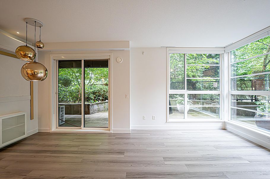 105 733 W 3rd Street North Vancouver, BC - 4
