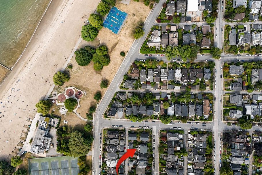 1325/27 Laburnum Street Vancouver, BC - 1