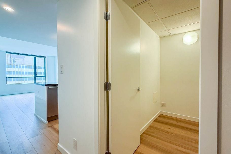 1904 788 RICHARDS STREET, Vancouver BC V6B 3A4 Vancouver, BC - 4