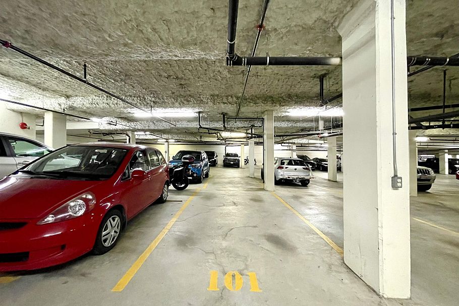 263 1100 E 29th Street North Vancouver, BC - 24