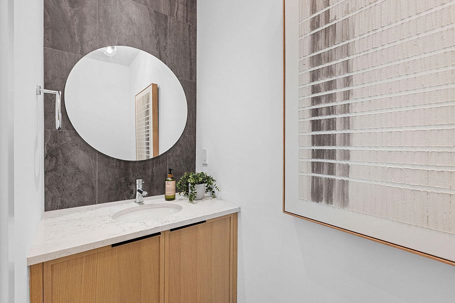 2518 W 3rd Avenue Vancouver, BC - 16