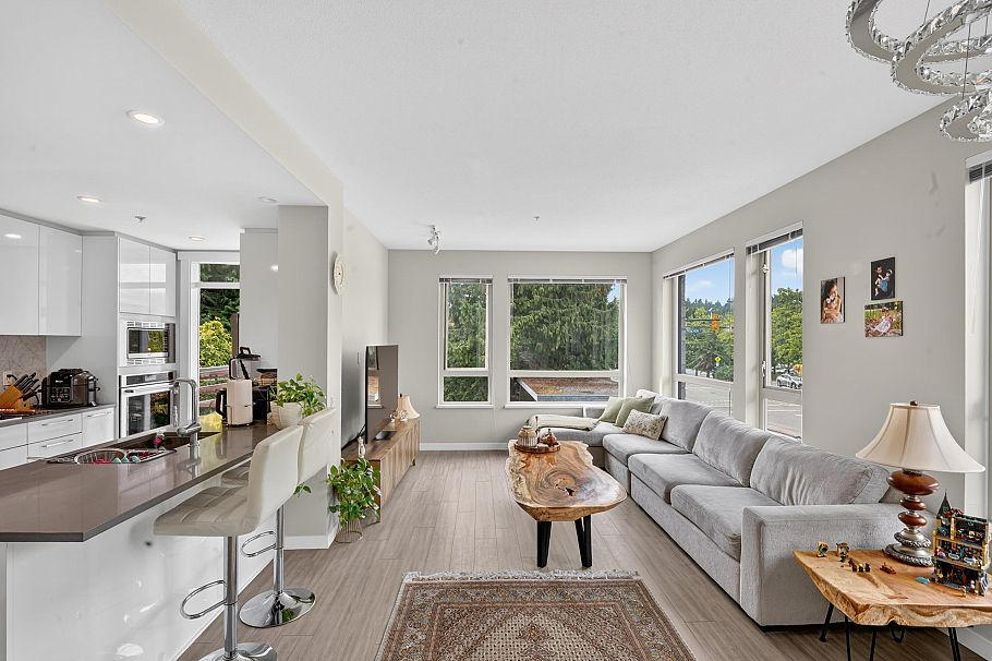 205 2663 Library Lane North Vancouver, BC - 7