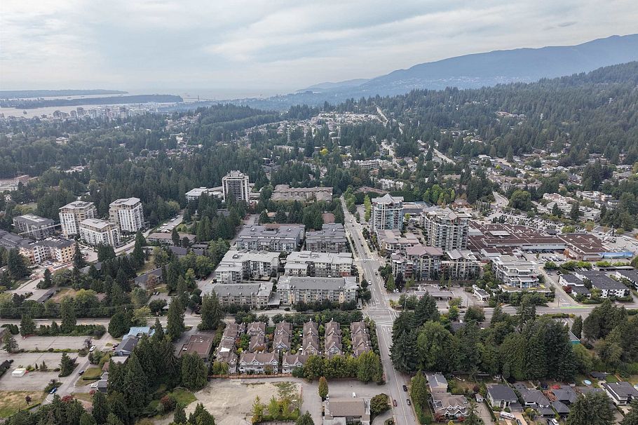 205 2663 Library Lane North Vancouver, BC - 39