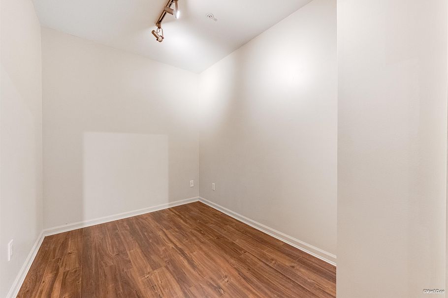 319 580 Raven Woods Drive North Vancouver, BC - 14