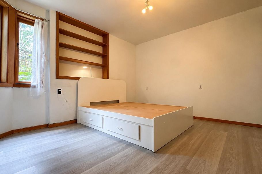 4117 W 11th Avenue Vancouver, BC - 16