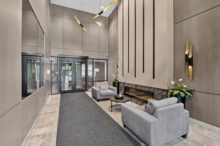 205 2663 Library Lane North Vancouver, BC - 26