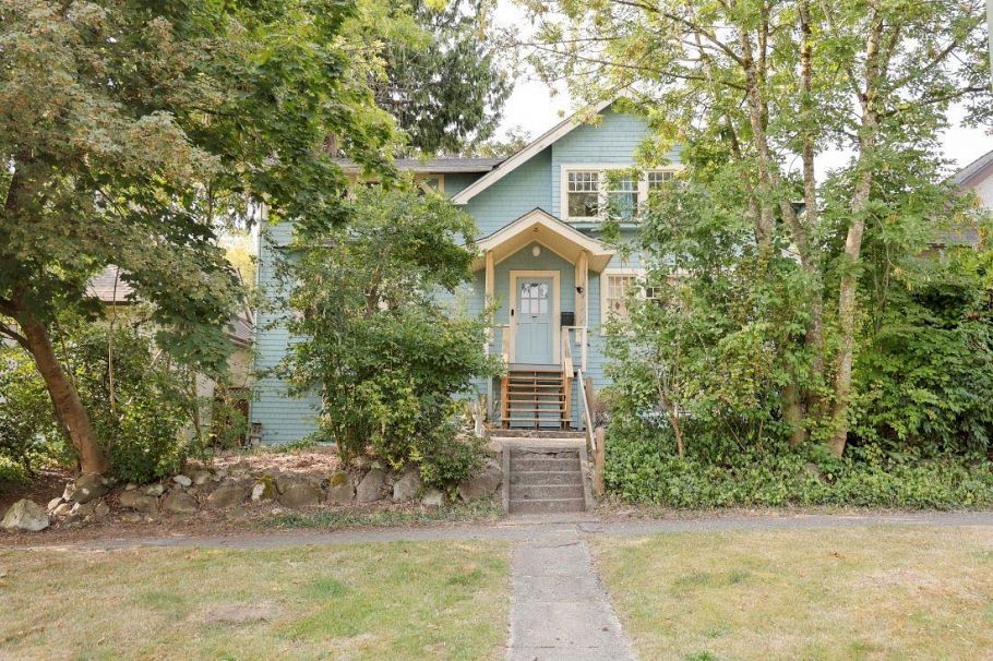 3874 W 13th Avenue Vancouver, BC - 34
