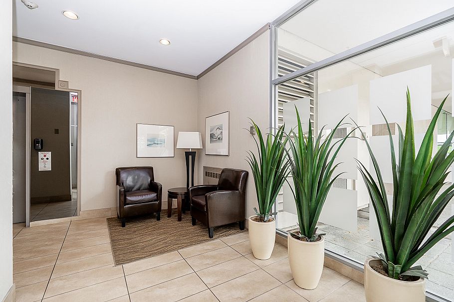 804 1355 W Broadway Vancouver, BC - 3