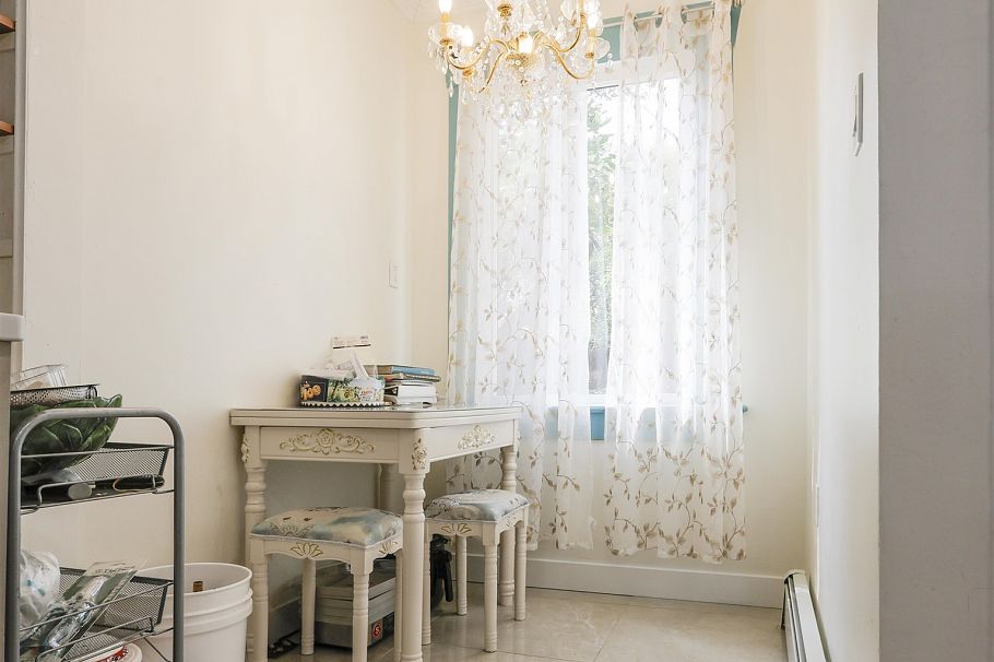 3874 W 13th Avenue Vancouver, BC - 9