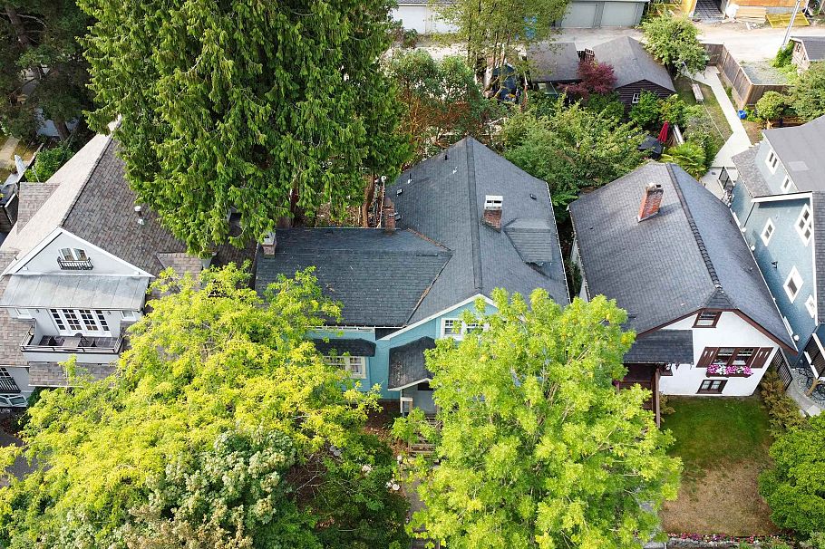 3874 W 13th Avenue Vancouver, BC - 32