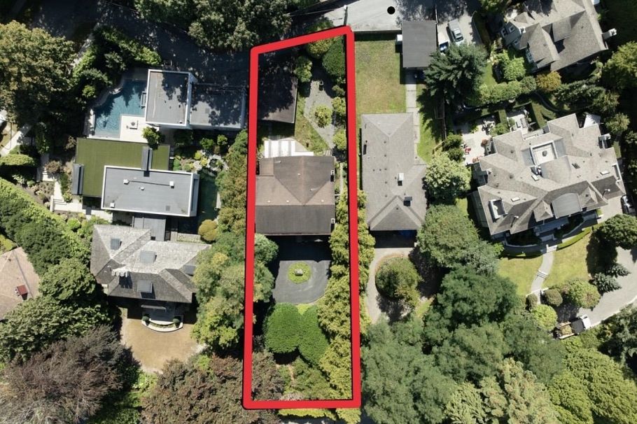 1270 Wolfe Avenue Vancouver, BC - 1