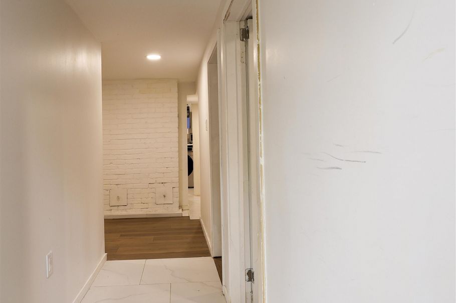 3874 W 13th Avenue Vancouver, BC - 17