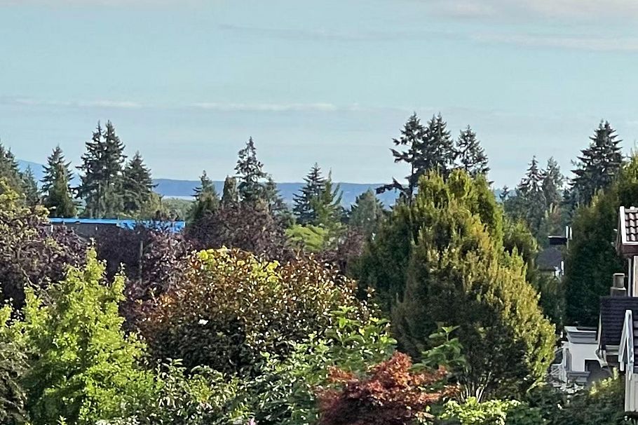 2840 E 49th Avenue Vancouver, BC - 5