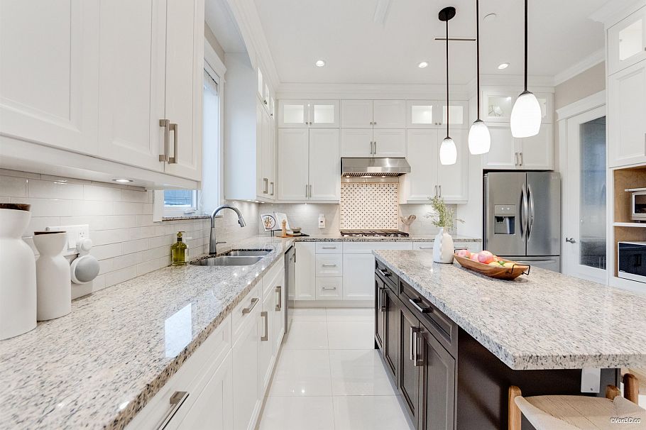 3582 Franklin Street Vancouver, BC - 14