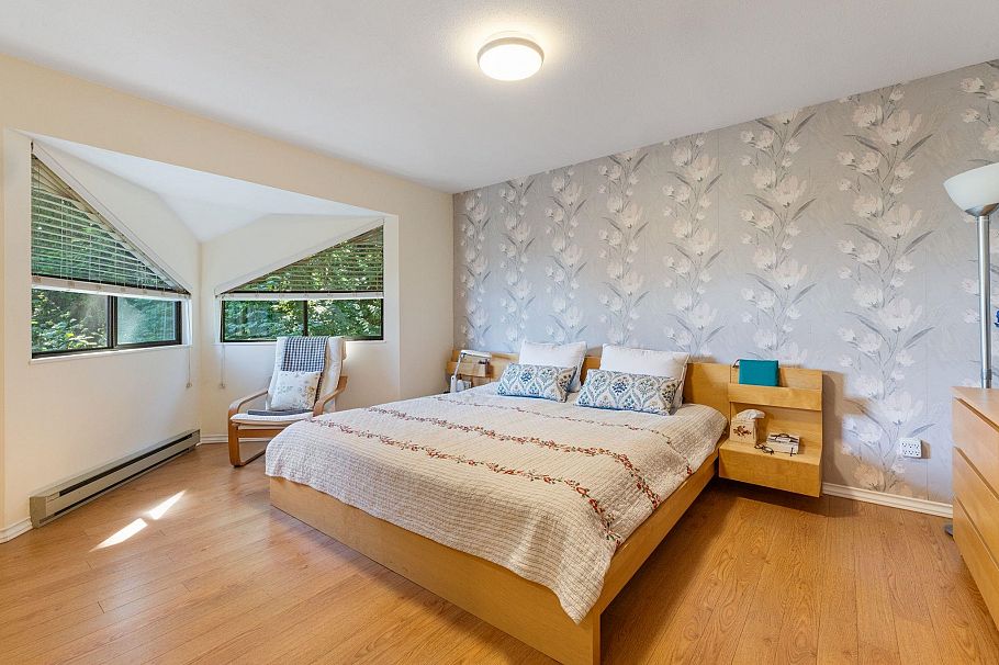 5729 Owl Court North Vancouver, BC - 17