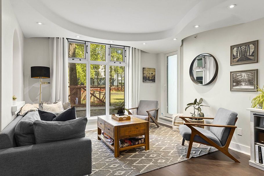 102 2528 E Broadway Vancouver, BC - 6