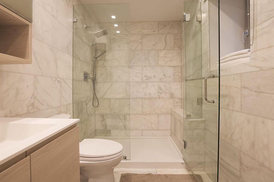 1076 Park Drive Vancouver, BC - 18