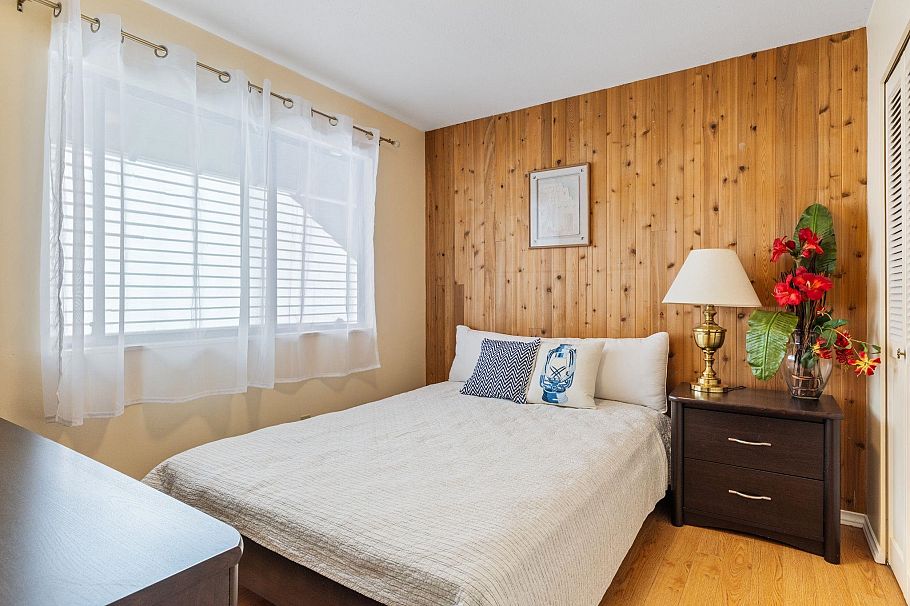 5729 Owl Court North Vancouver, BC - 25