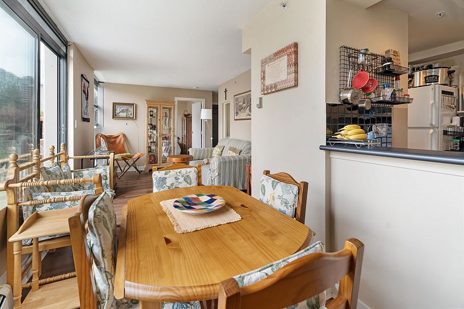 306 1688 Robson Street Vancouver, BC - 14